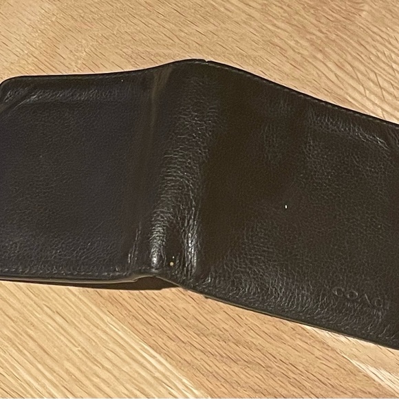 Black Leather Coach Wallet - Picture 2 of 2